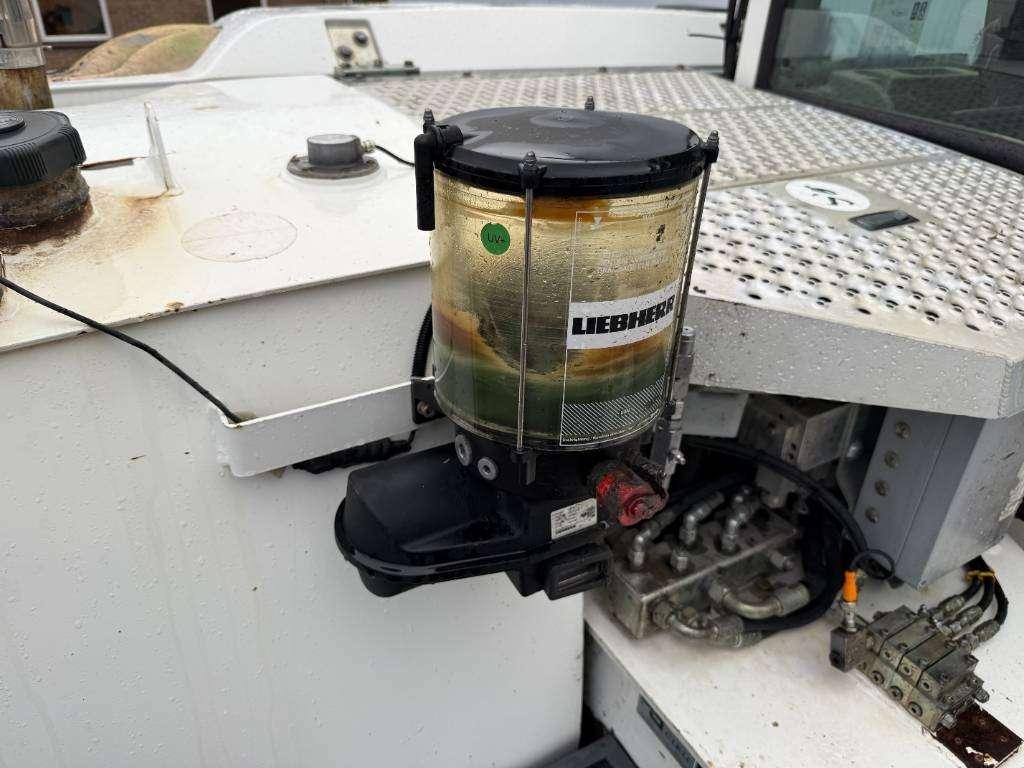 Liebherr A 309 - Hammer Lines / Quick Coupler Foto 29
