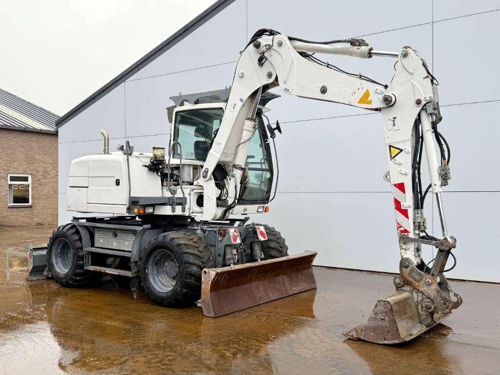 Liebherr A 309 - Hammer Lines / Quick Coupler Foto 7