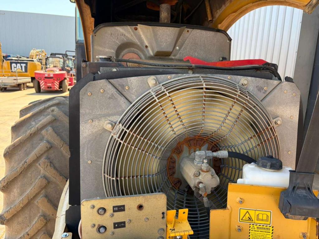 Caterpillar CP76 Foto 26