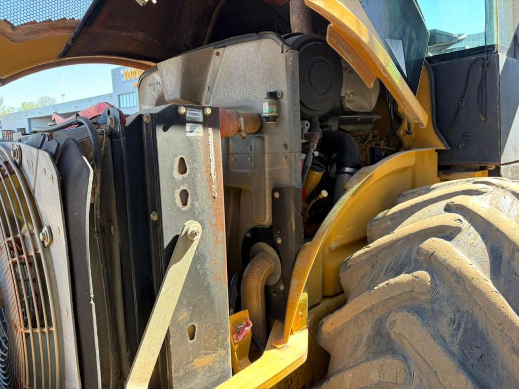 Caterpillar CP76 Foto 27