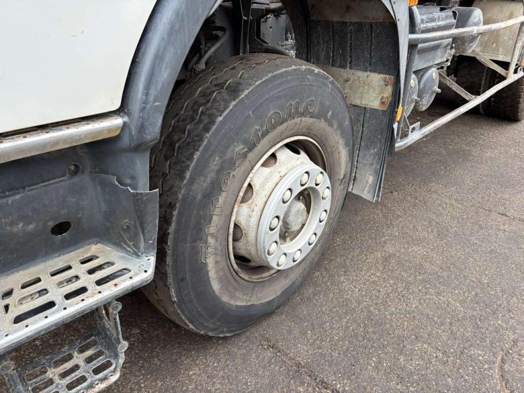 Volvo 380 FM12 6x4 Marrel Kipper Foto 20