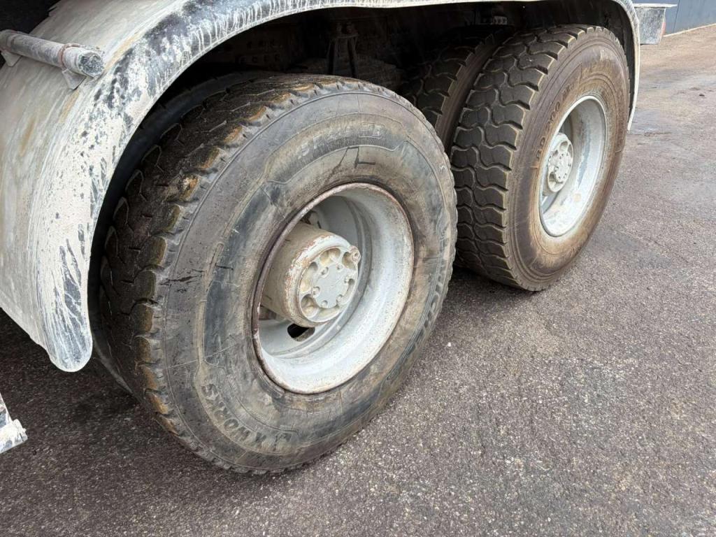Volvo 380 FM12 6x4 Marrel Kipper Foto 21