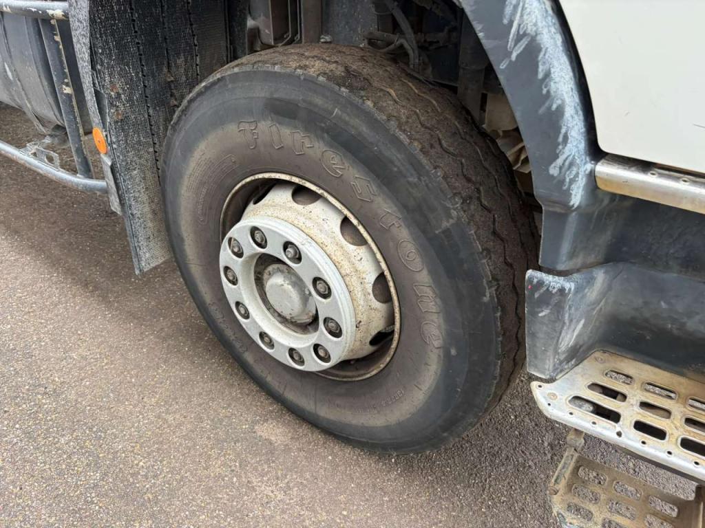 Volvo 380 FM12 6x4 Marrel Kipper Foto 23