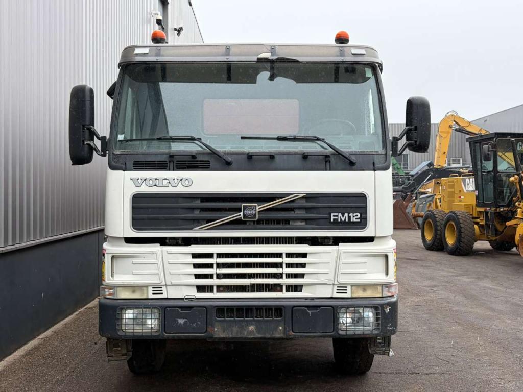 Volvo 380 FM12 6x4 Marrel Kipper Foto 8