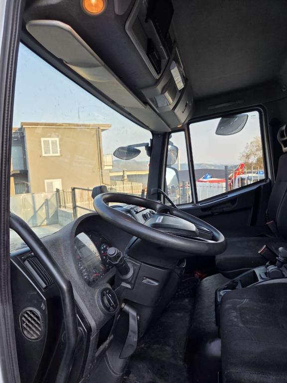 Iveco EUROCARGO 120-190L Foto 3