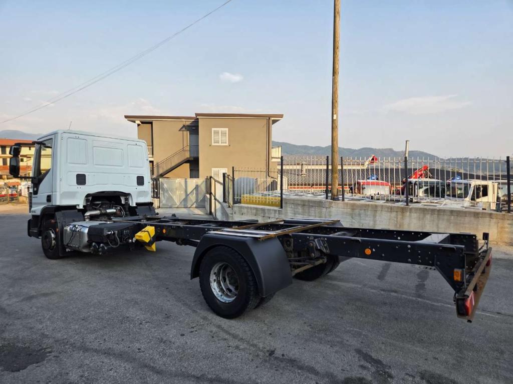 Iveco EUROCARGO 120-190L Foto 6