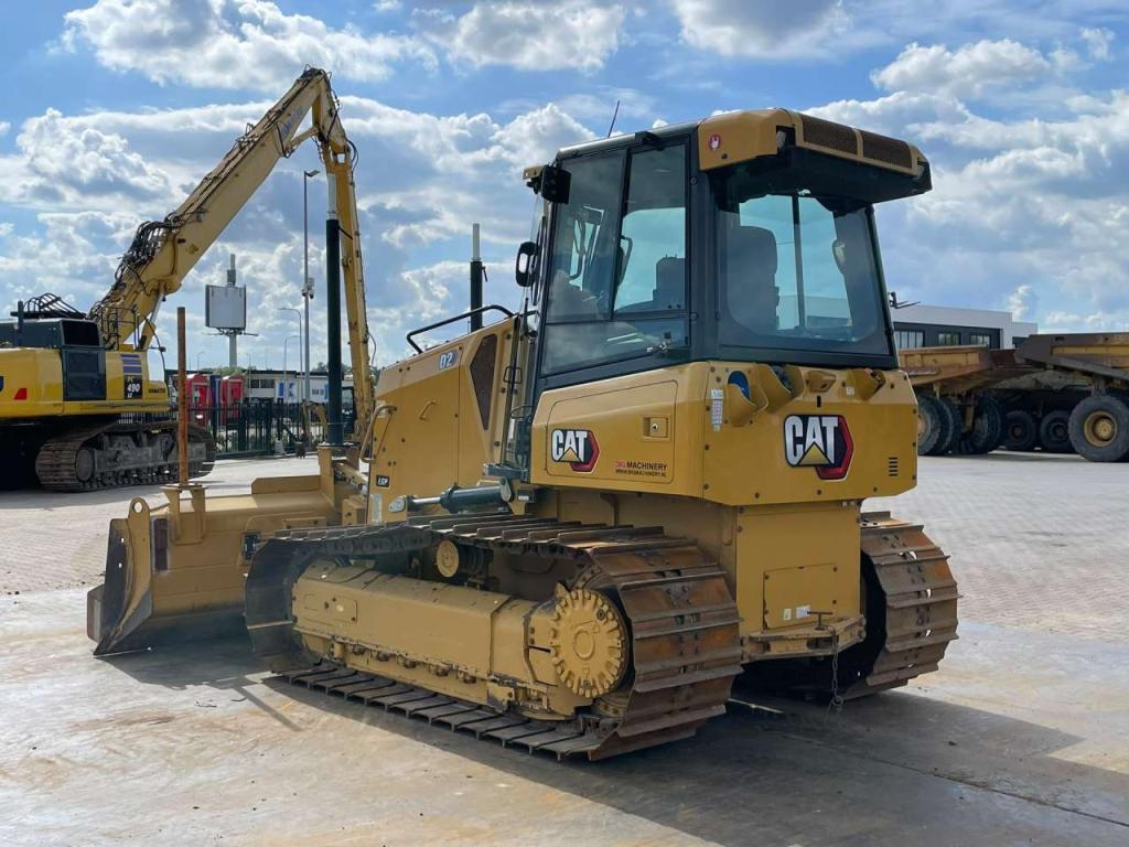 Caterpillar D2 LGP 12A | LEICA GPS Foto 3
