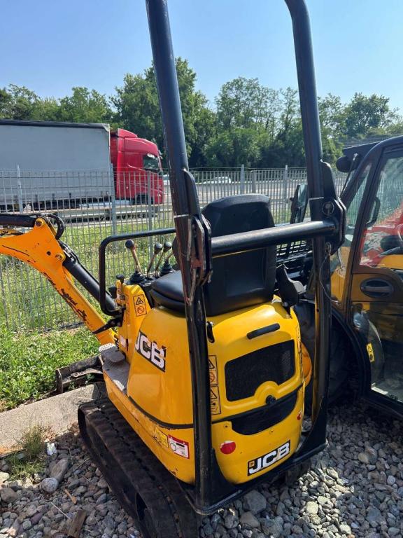 JCB 8008 CTS Foto 4