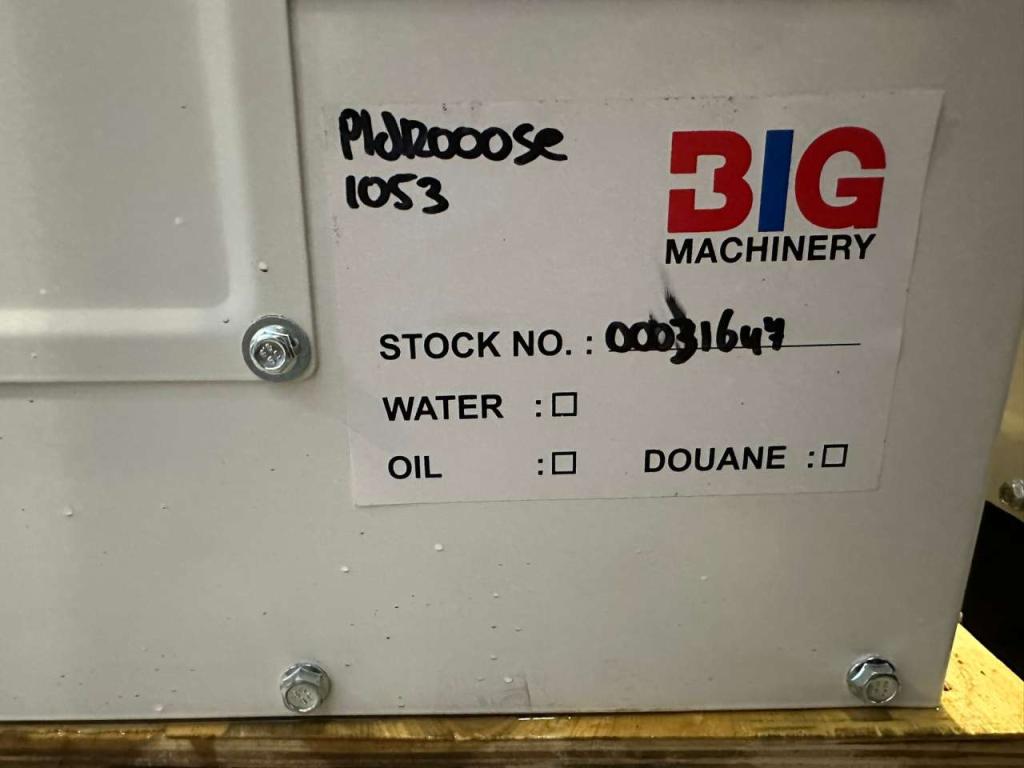 Giga Power PLD12000SE 10 kVA silent generator Foto 14