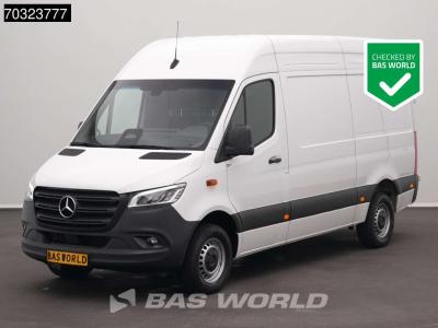 Mercedes-Benz Sprinter 317 CDI 2025-Model Automaat L2H2 170PK LED Xenon Navi Airco Cruise Camera MBUX CarPlay Par vendida por BAS World B.V.