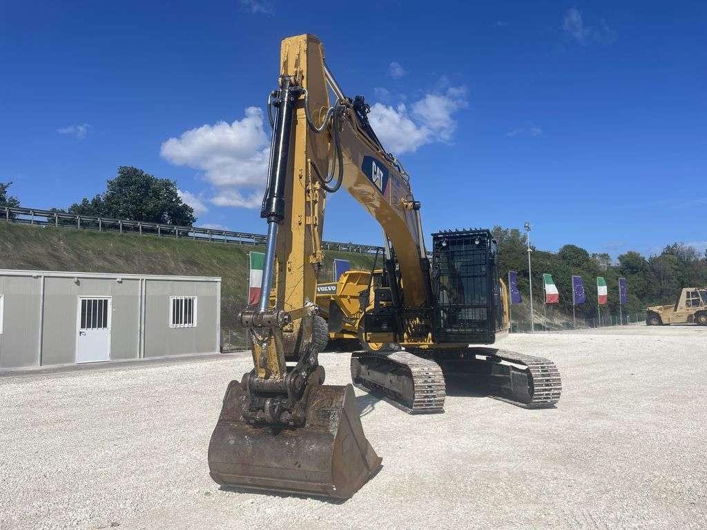 Caterpillar 323 ELN Foto 1