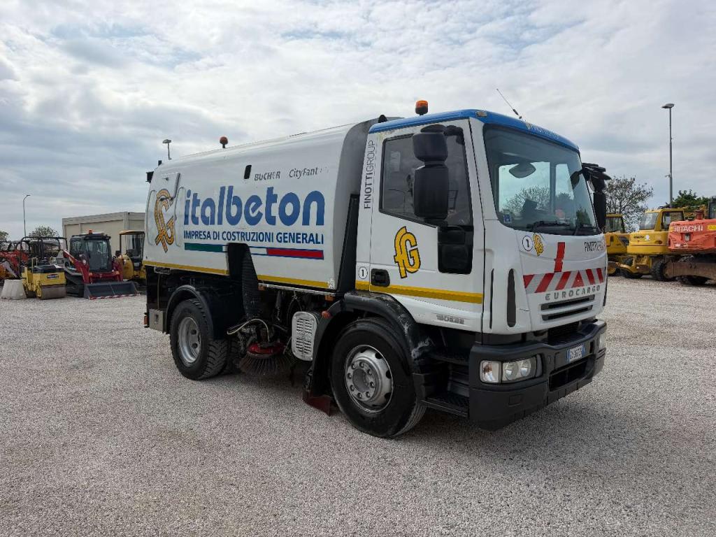 Iveco EUROCARGO 150E22 Foto 1