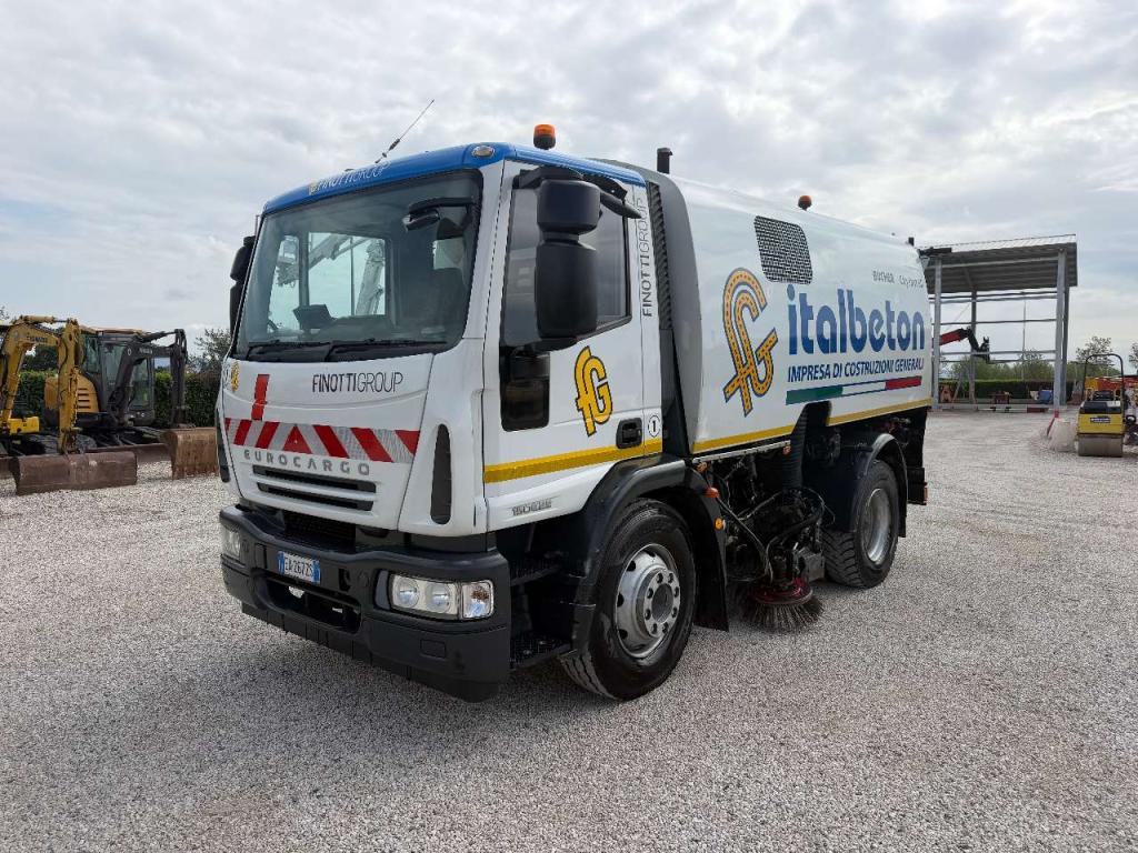Iveco EUROCARGO 150E22 Foto 3