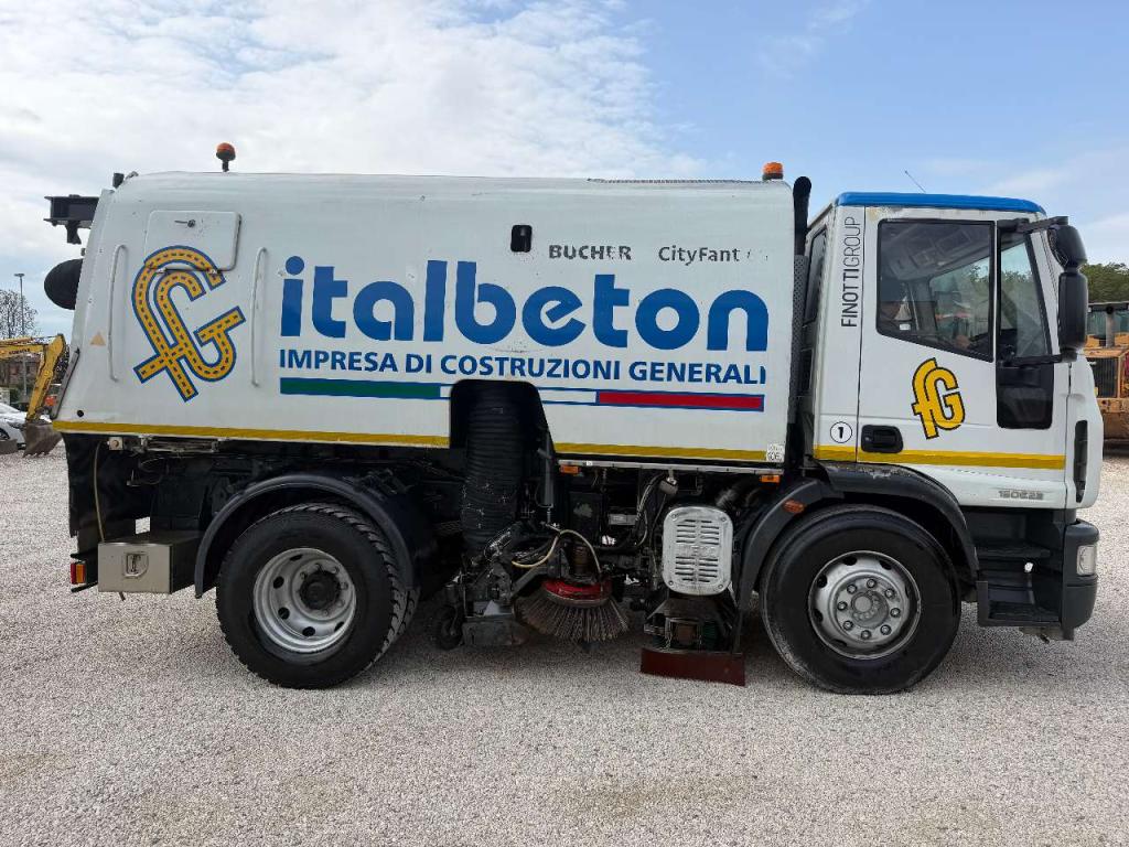 Iveco EUROCARGO 150E22 Foto 8