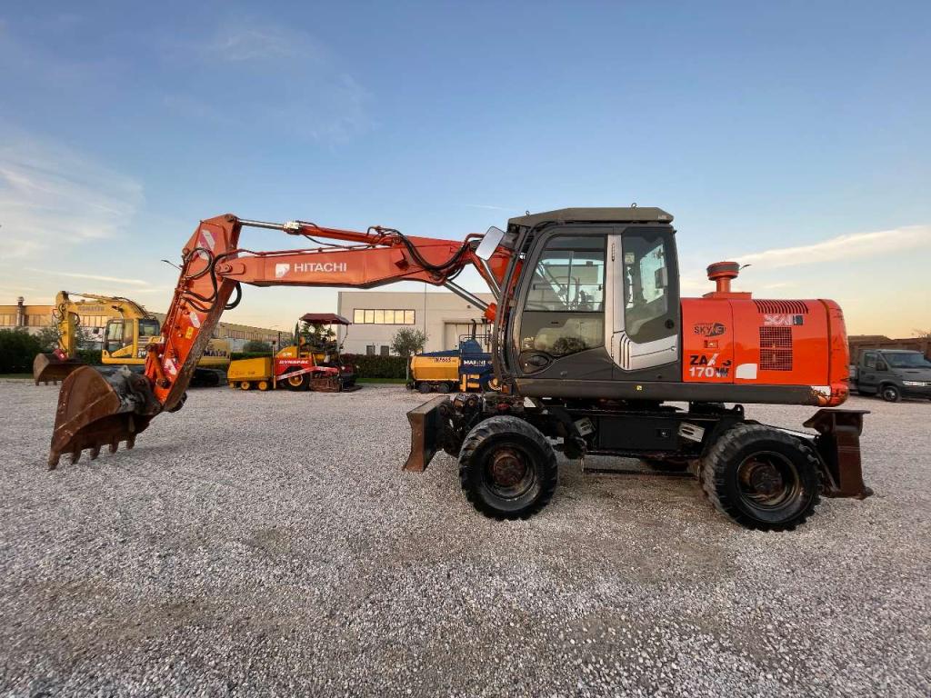 Hitachi ZAXIS 170W Foto 7