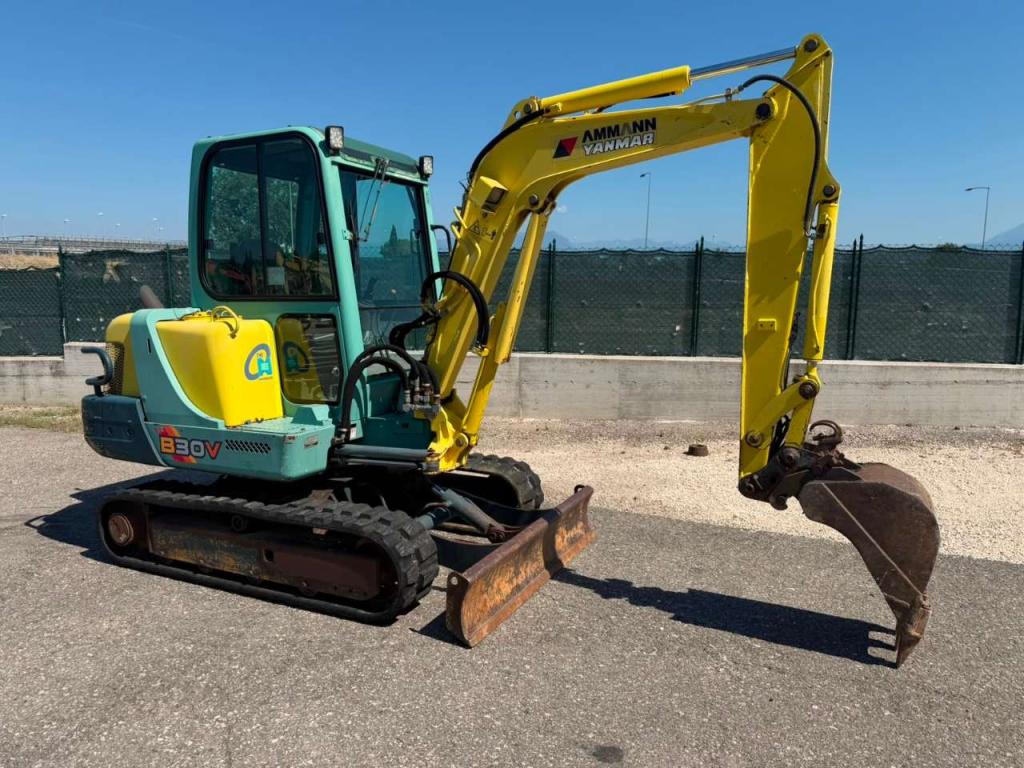 Yanmar B30v Foto 1