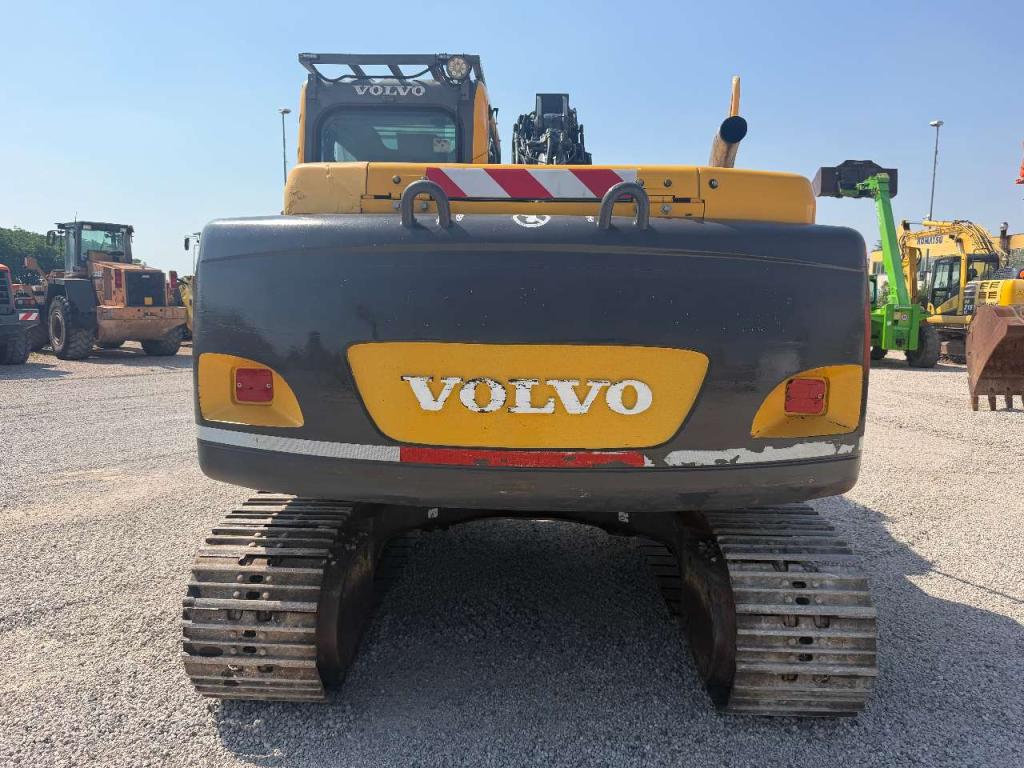 Volvo EC140BLC Foto 2