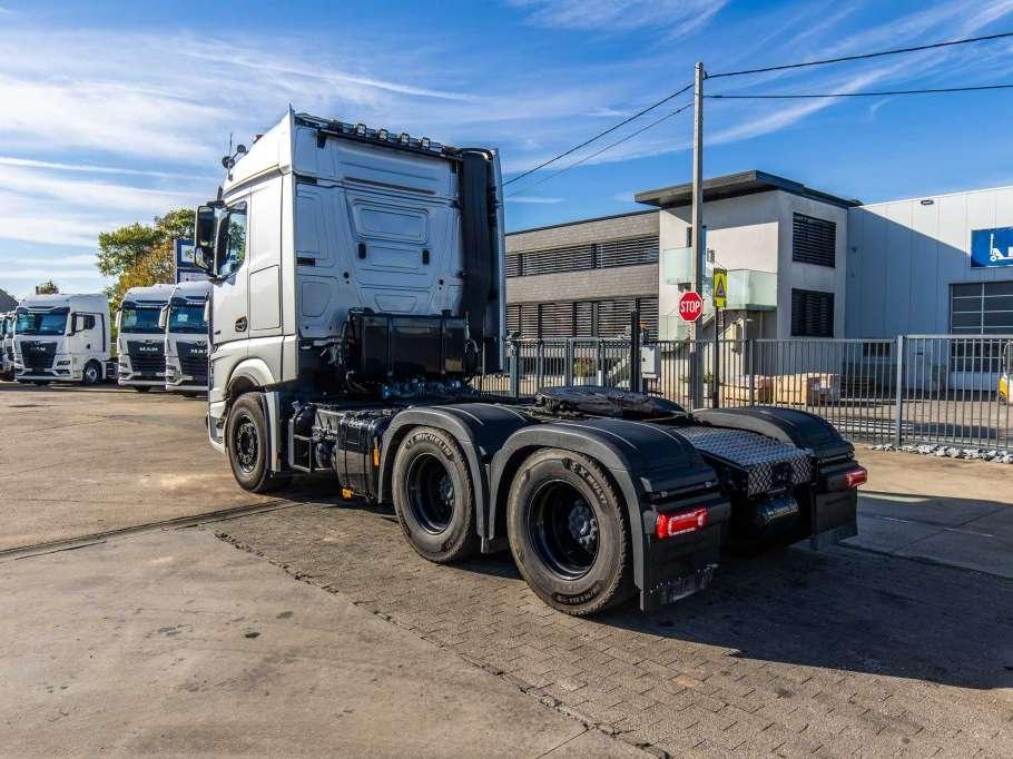 Mercedes-Benz ACTROS 3363 LS - 40.000 KM Foto 3