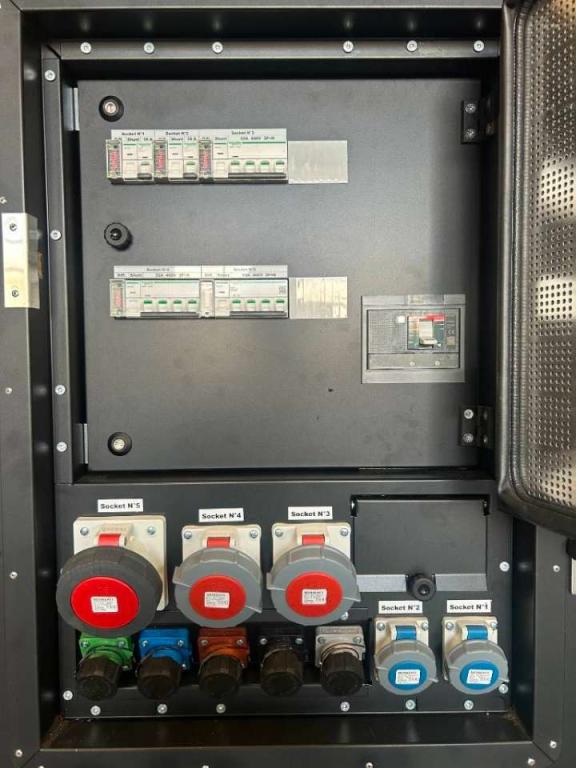 Iveco NEF45SM1A - 66 kVA Genset SuperSilent - DPX-21028 Foto 20