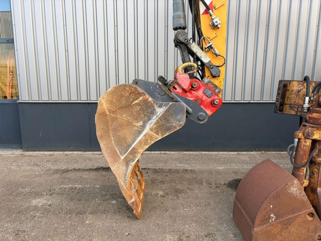 Liebherr A918 Compact Litronic Foto 12