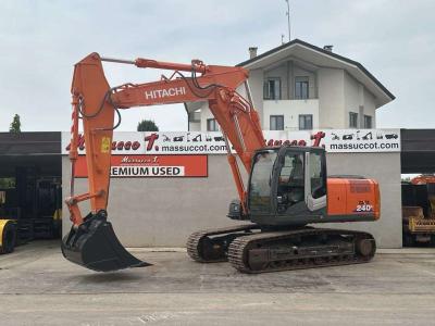Hitachi ZX240N-3 vendida por Massucco T. Srl