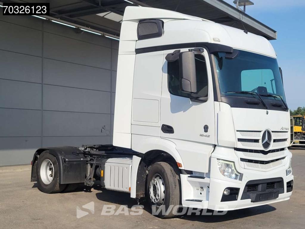 Mercedes-Benz Actros 1842 4X2 StreamSpace Standklima Foto 3