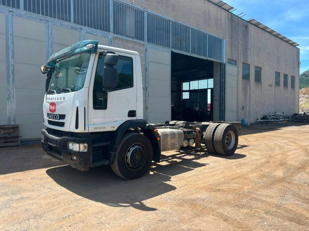 Iveco EUROCARGO 180E32 Foto 8