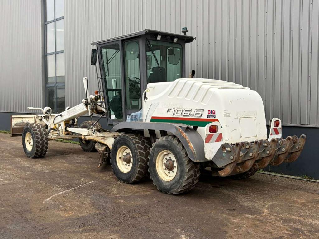 New Holland F106.6/A Foto 3