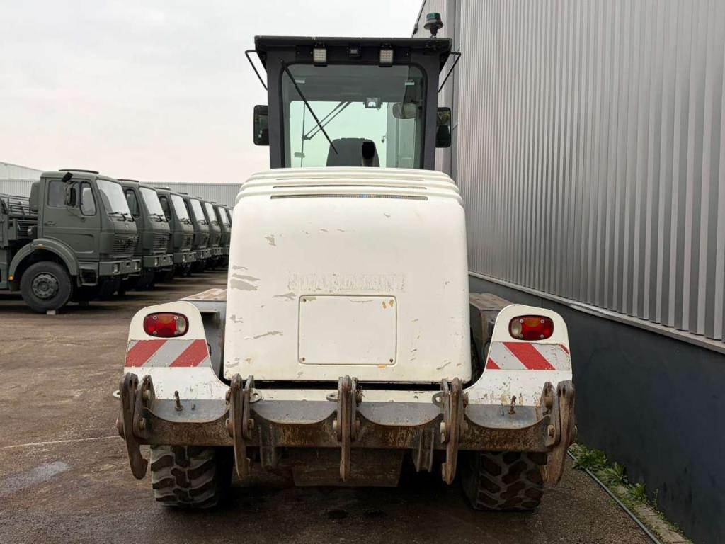 New Holland F106.6/A Foto 4
