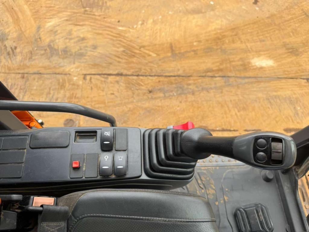 Doosan DX225LC-7 Foto 23