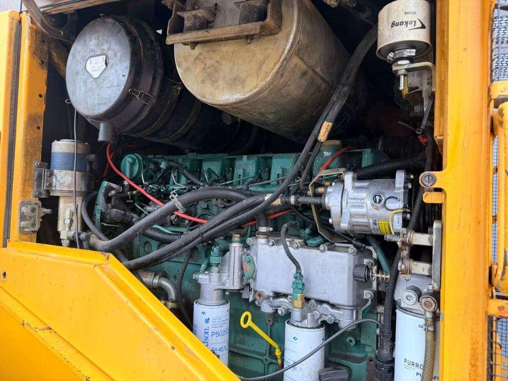 Volvo L120F Foto 16