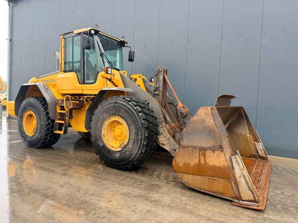 Volvo L120F Foto 3