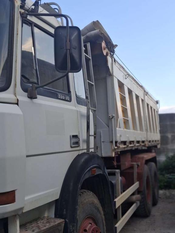 Iveco 330.30 Foto 3