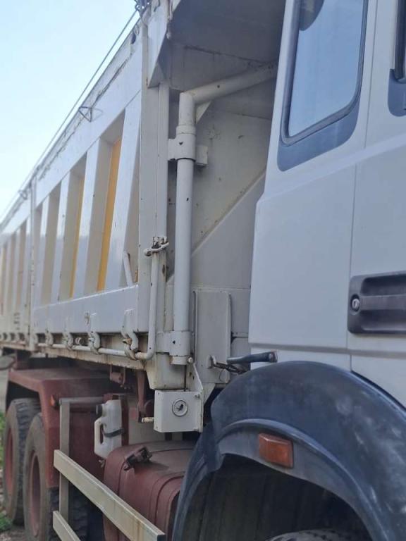 Iveco 330.30 Foto 4