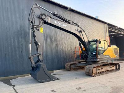 Volvo EC250E L Foto 1