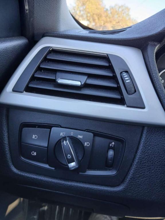 BMW SERIE 3 MODELLO 320D Foto 25