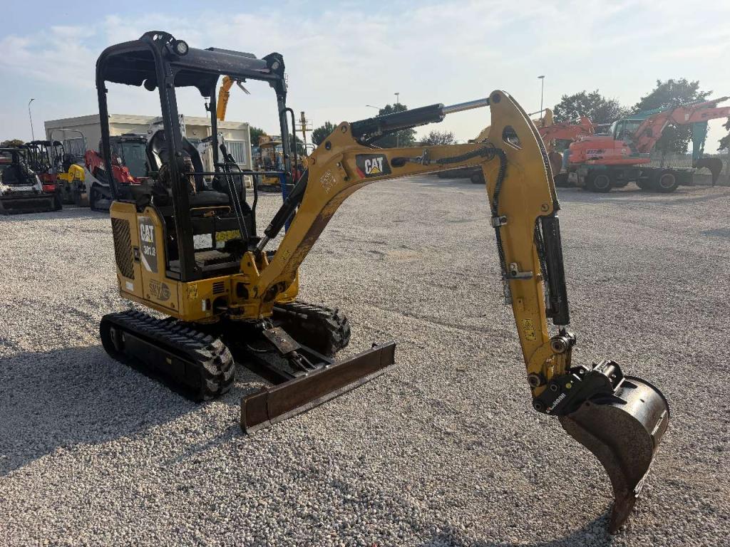 Caterpillar 301.8 Foto 5