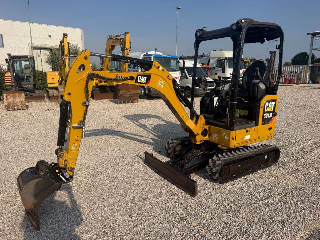 Caterpillar 301.8 Foto 6