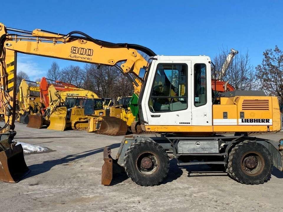 Liebherr A900B Litronic Foto 2