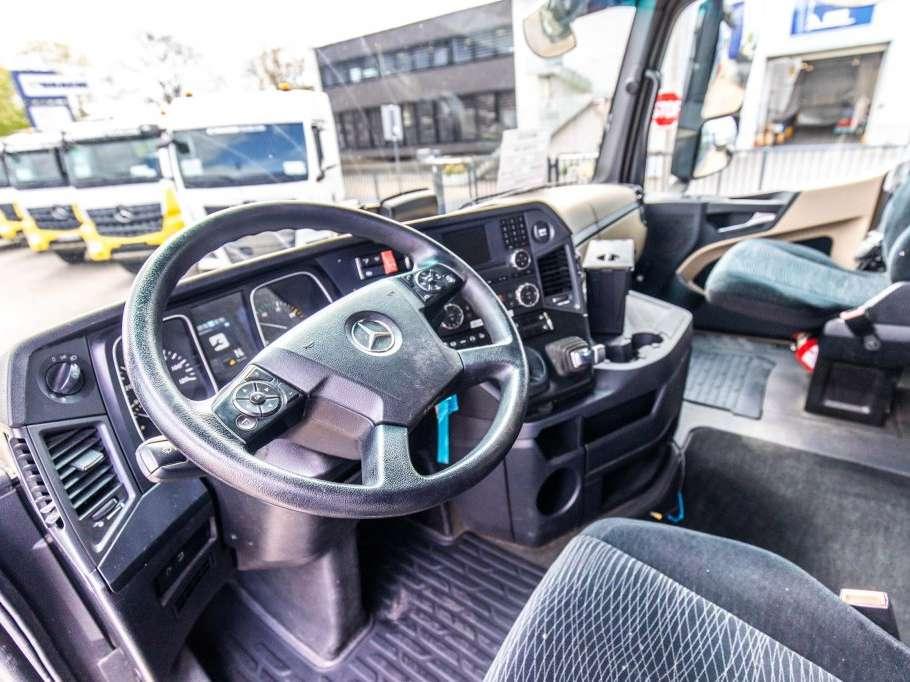 Mercedes-Benz ACTROS 1846 LS +ADR Foto 12