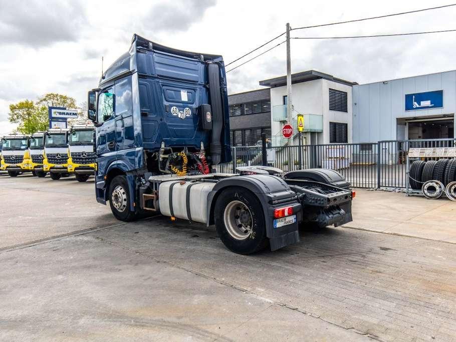 Mercedes-Benz ACTROS 1846 LS +ADR Foto 3
