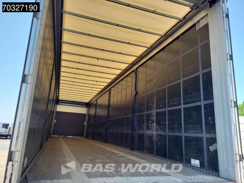 Schwarzmüller Lift + Sliding Roof Lift Axle Hubdach Foto 12