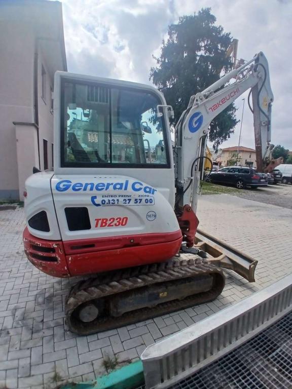 Takeuchi TB230 Foto 2