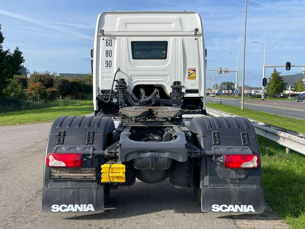 Scania P450 A4X2NA Foto 4