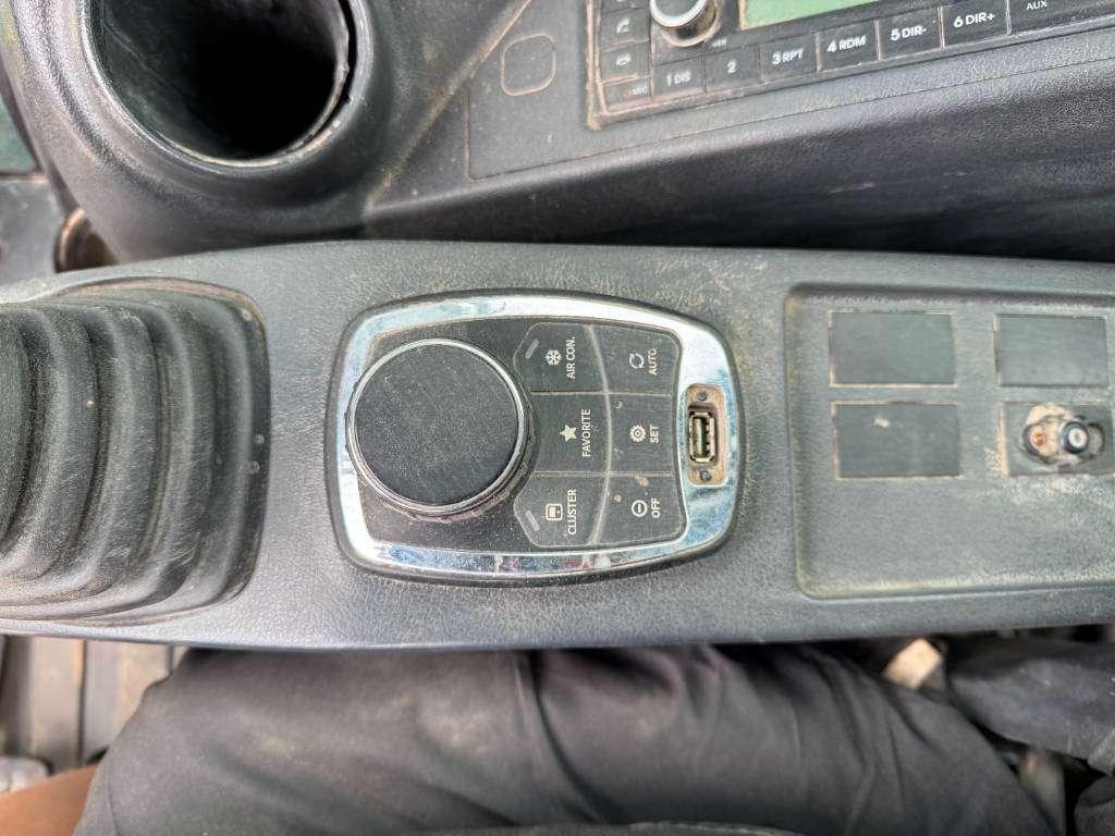 Hyundai HX380AL - Hammer Lines / Quick Coupler Foto 11