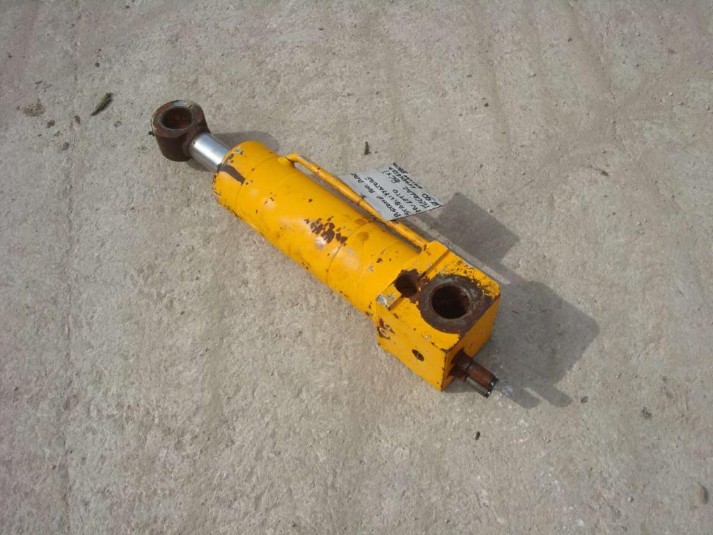 Pistón estabilizador para muletto Mecalac 8CXI Foto 4