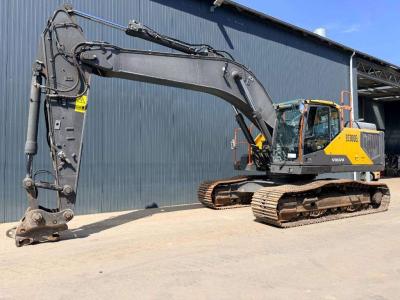 Volvo EC300E L vendida por Smitma B.V.