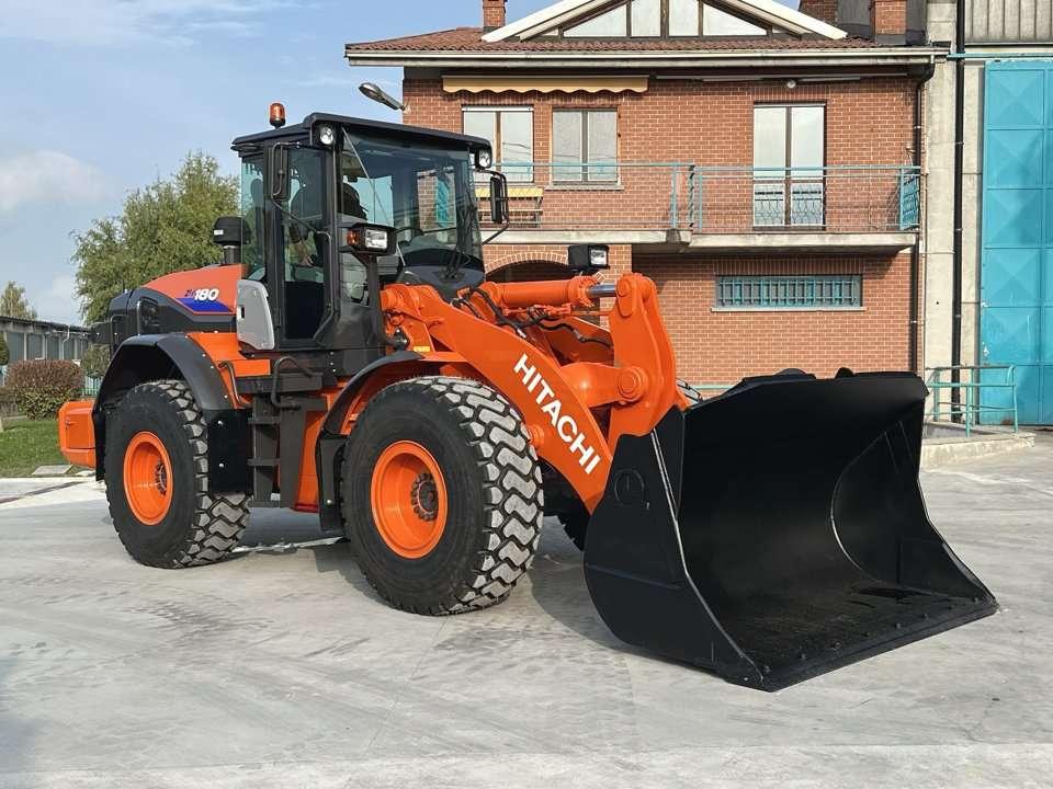 Hitachi ZW180-5B Foto 16
