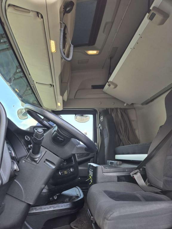 Iveco S-WAY S490 Foto 14