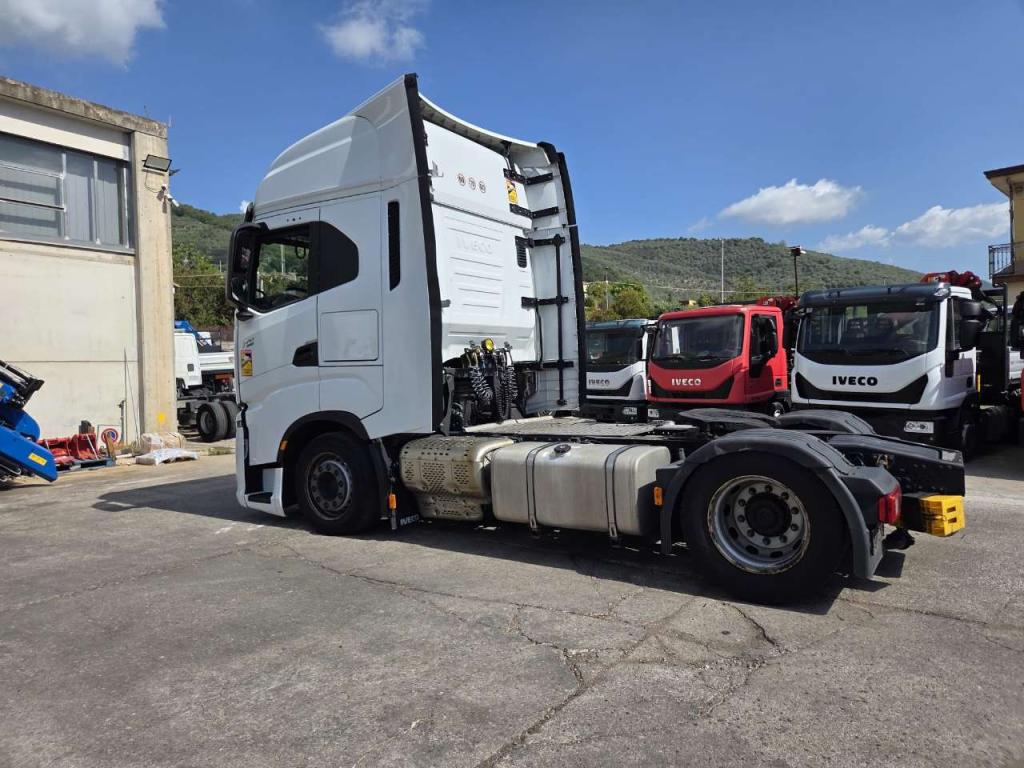 Iveco S-WAY S490 Foto 15